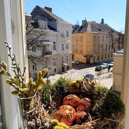 Homey Apartment On Vicheva Str. Lviv Exterior photo